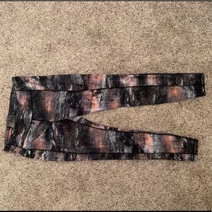 Lululemon sz 10 multicolor leggings gently used